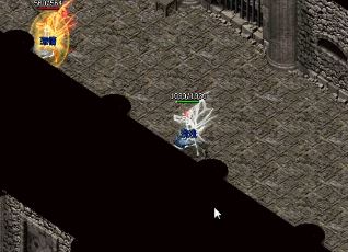 在网通传奇私服武器店里也能买到极品装备 在网通传奇私服武器店里也能买到极品装备